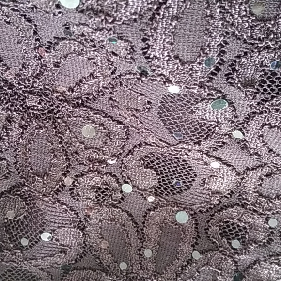 R&M Collections  Size 16. Maroon/Burgundy - Picture 7 of 10